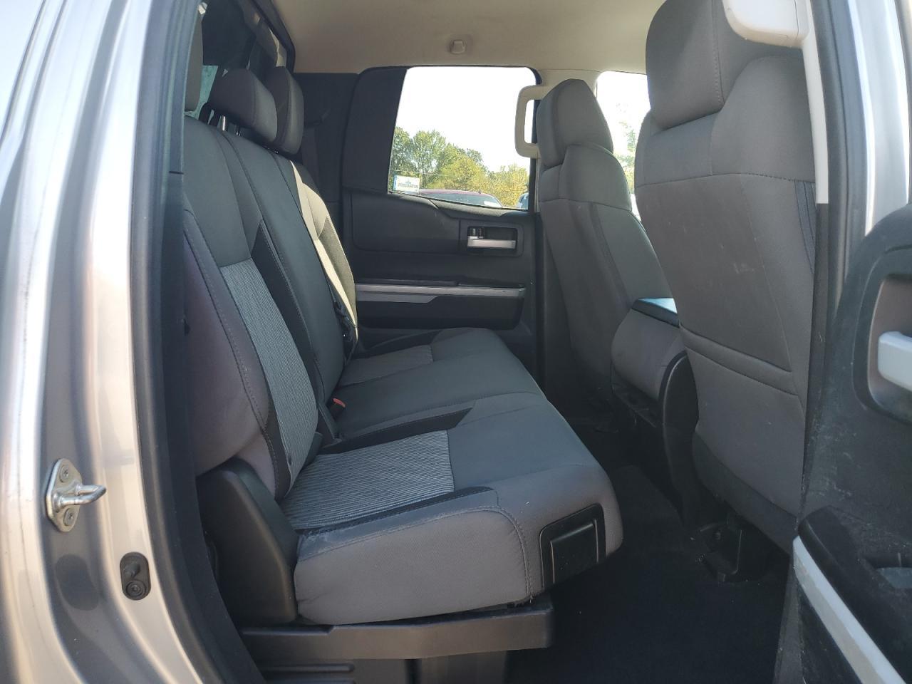 2017 TOYOTA TUNDRA