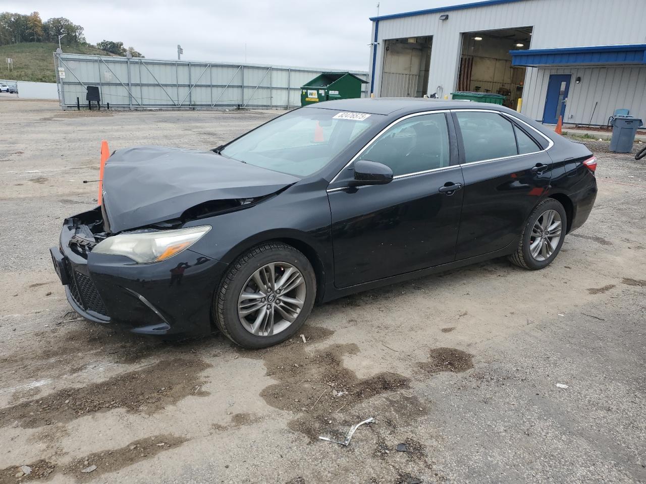 2016 TOYOTA CAMRY