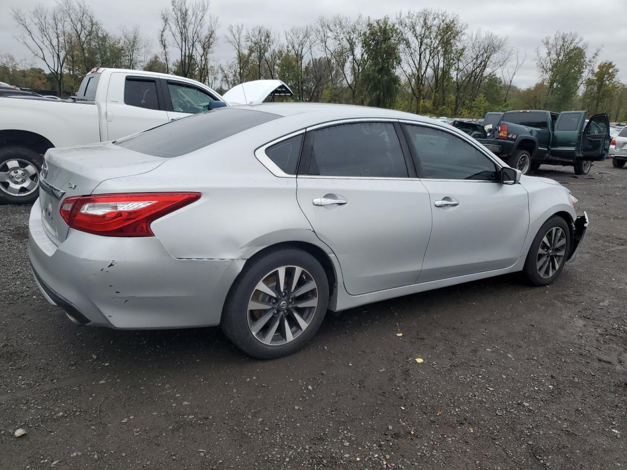 2017 NISSAN ALTIMA