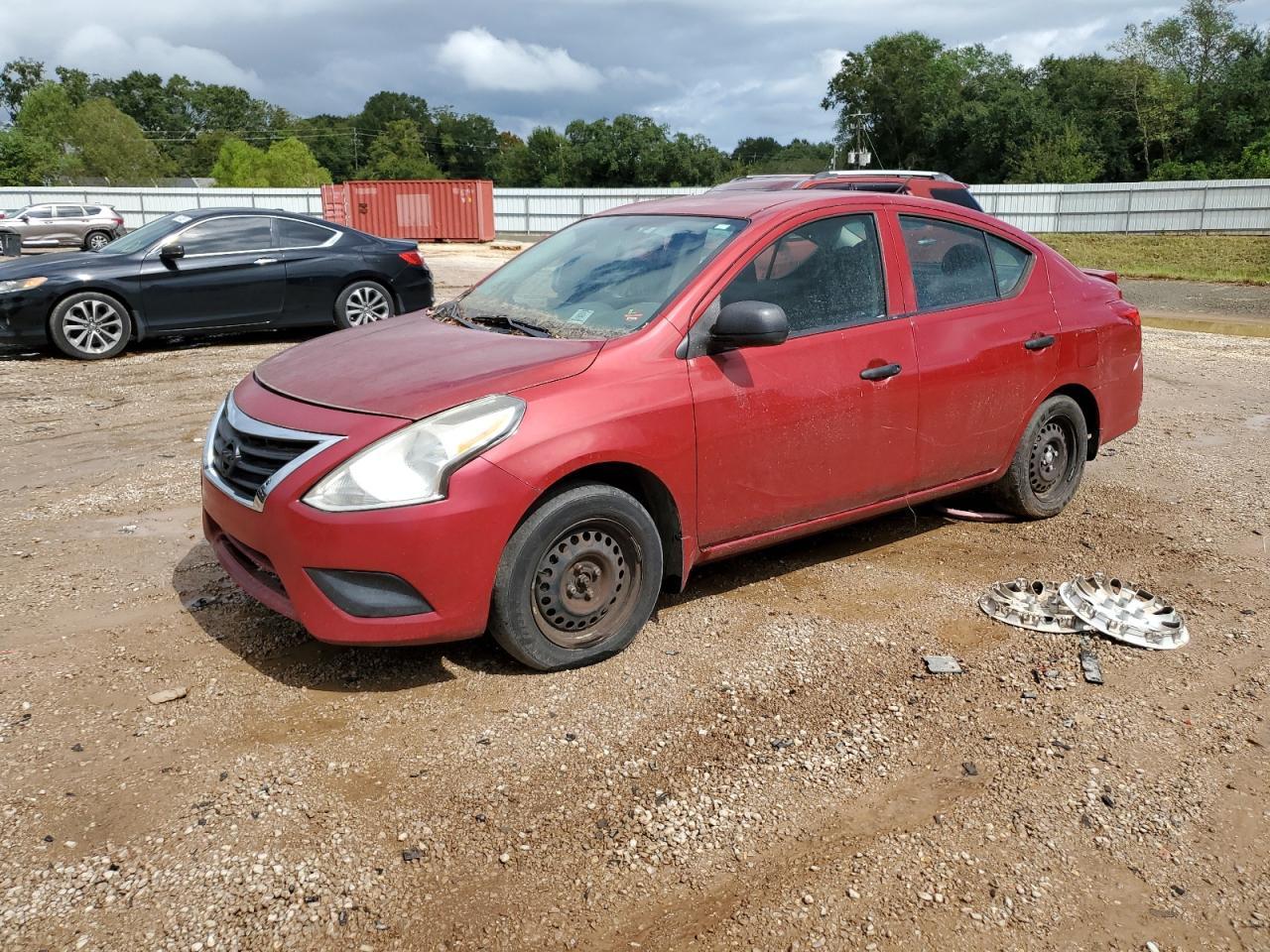 2015 NISSAN VERSA
