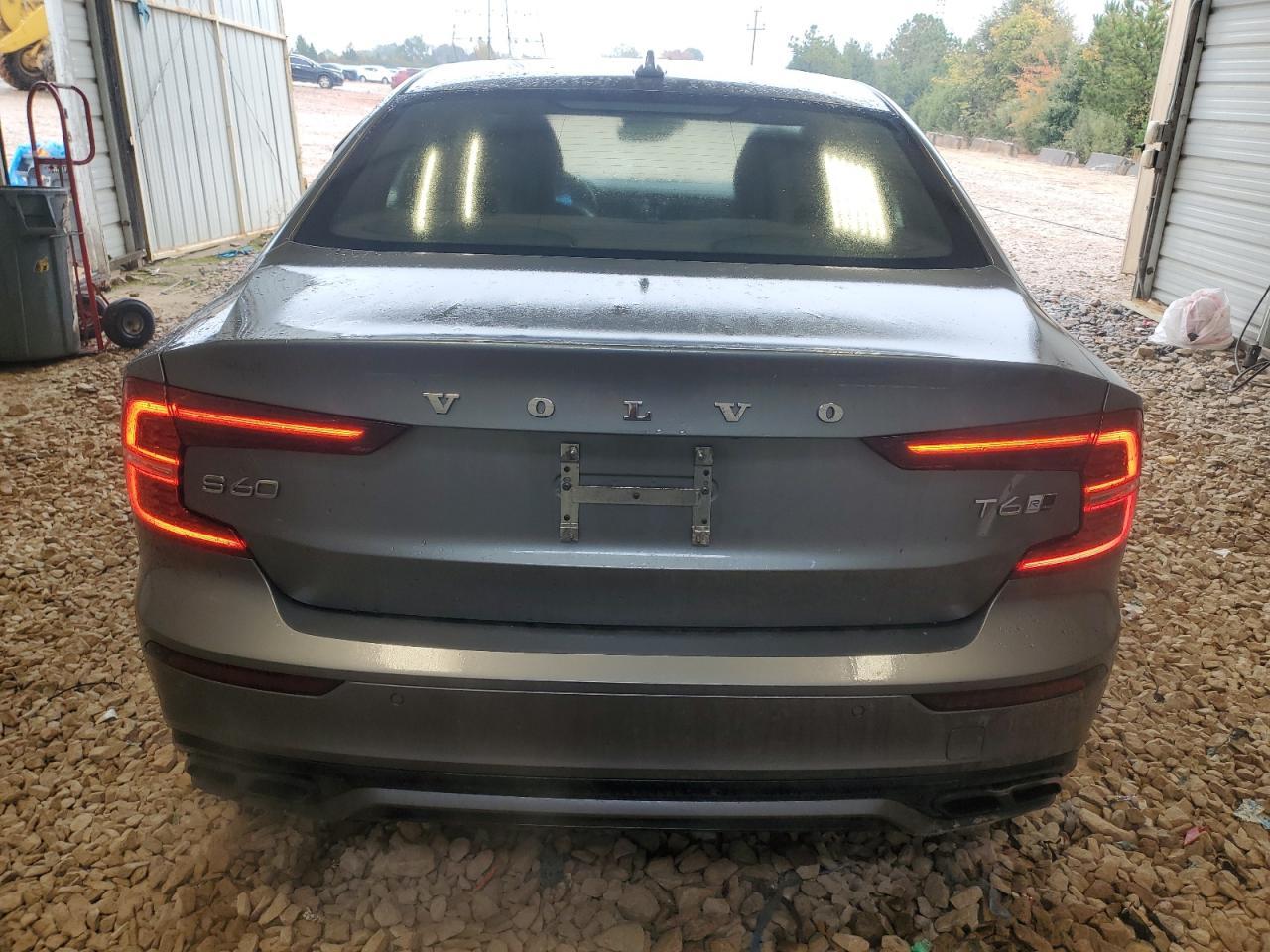 2019 VOLVO S60