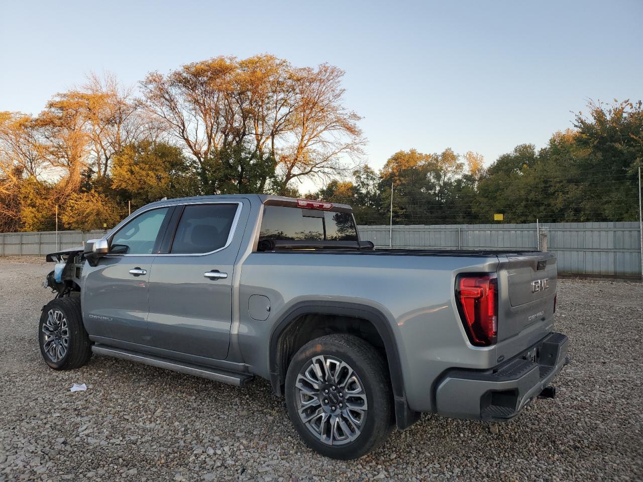 2024 GMC Sierra