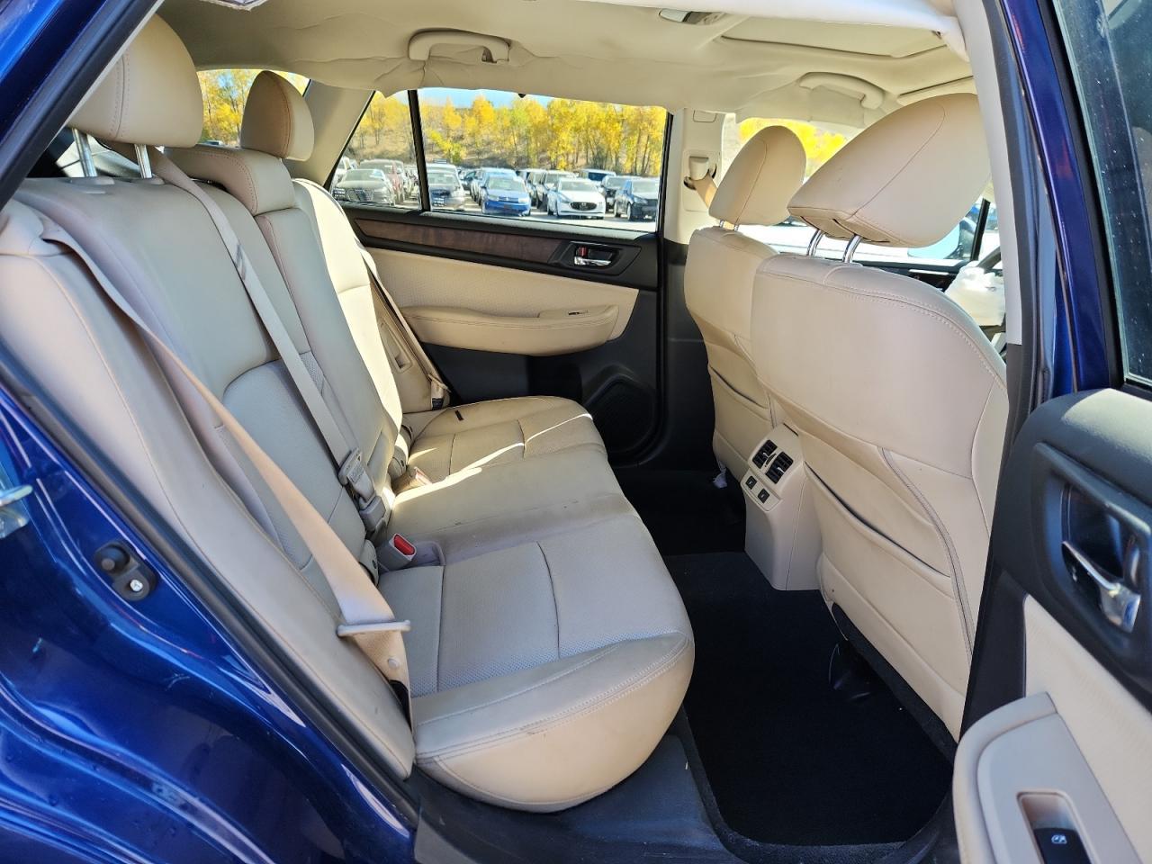 2015 SUBARU Outback