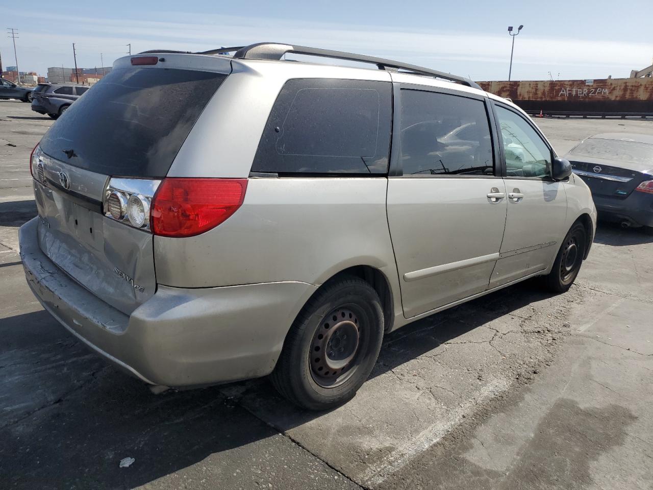 2007 TOYOTA SIENNA