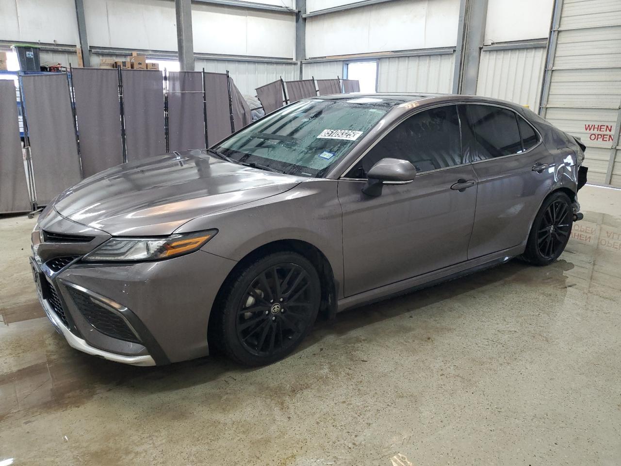 2024 TOYOTA CAMRY