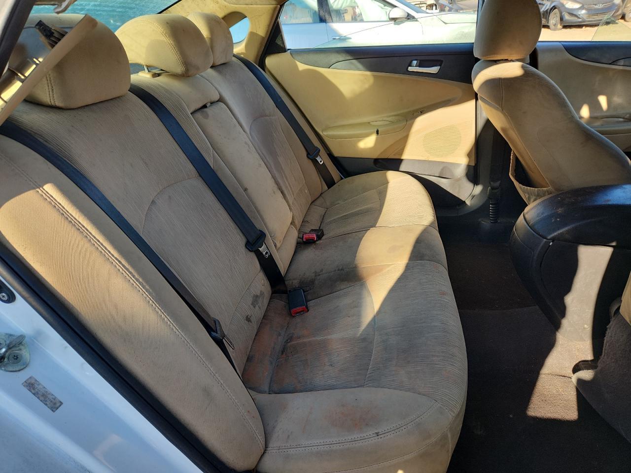 2011 HYUNDAI SONATA