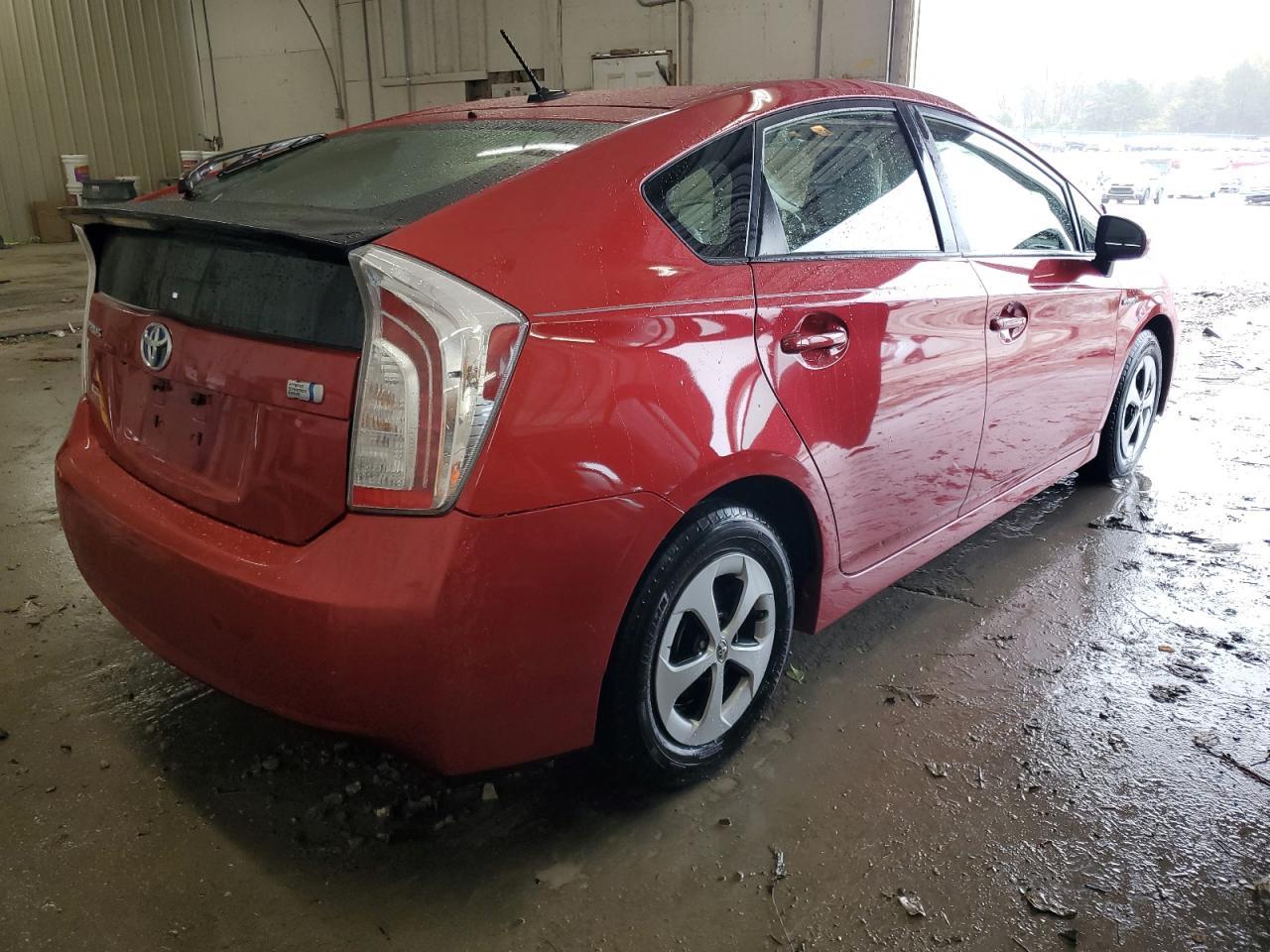 2015 TOYOTA PRIUS