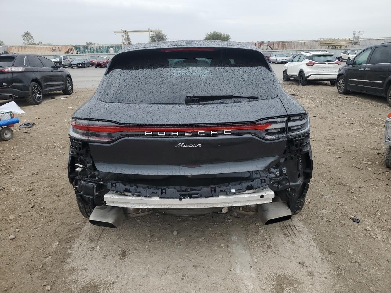 2020 PORSCHE Macan
