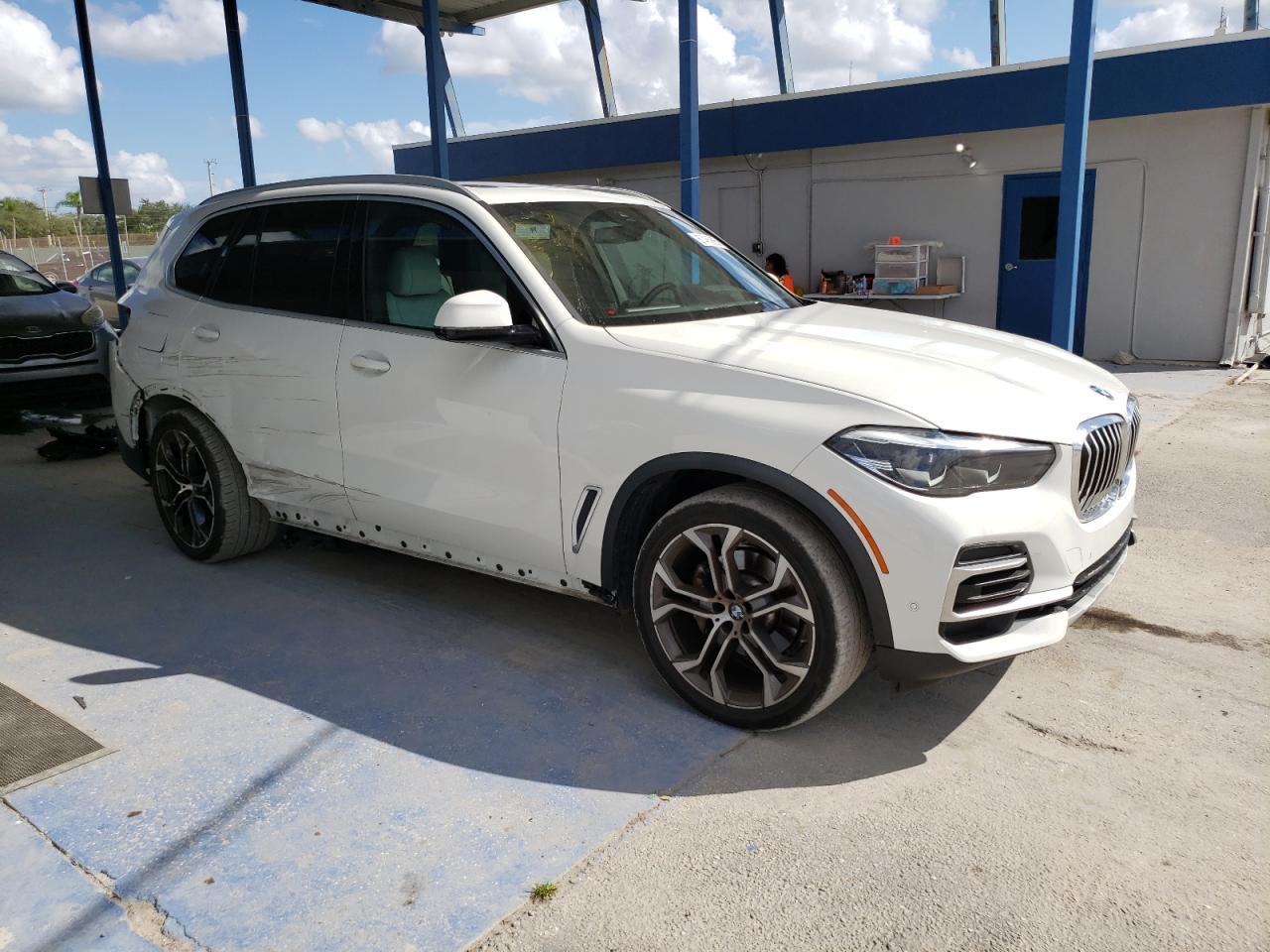 2023 BMW X5
