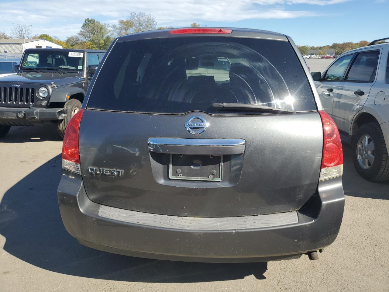 2009 NISSAN Quest
