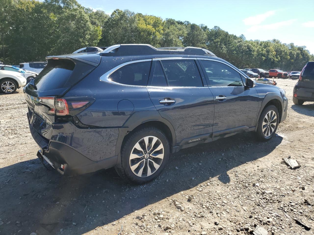 2023 SUBARU Outback