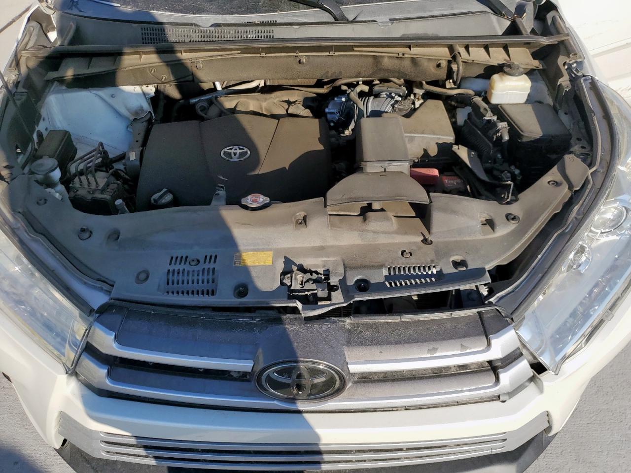 2018 TOYOTA HIGHLANDER