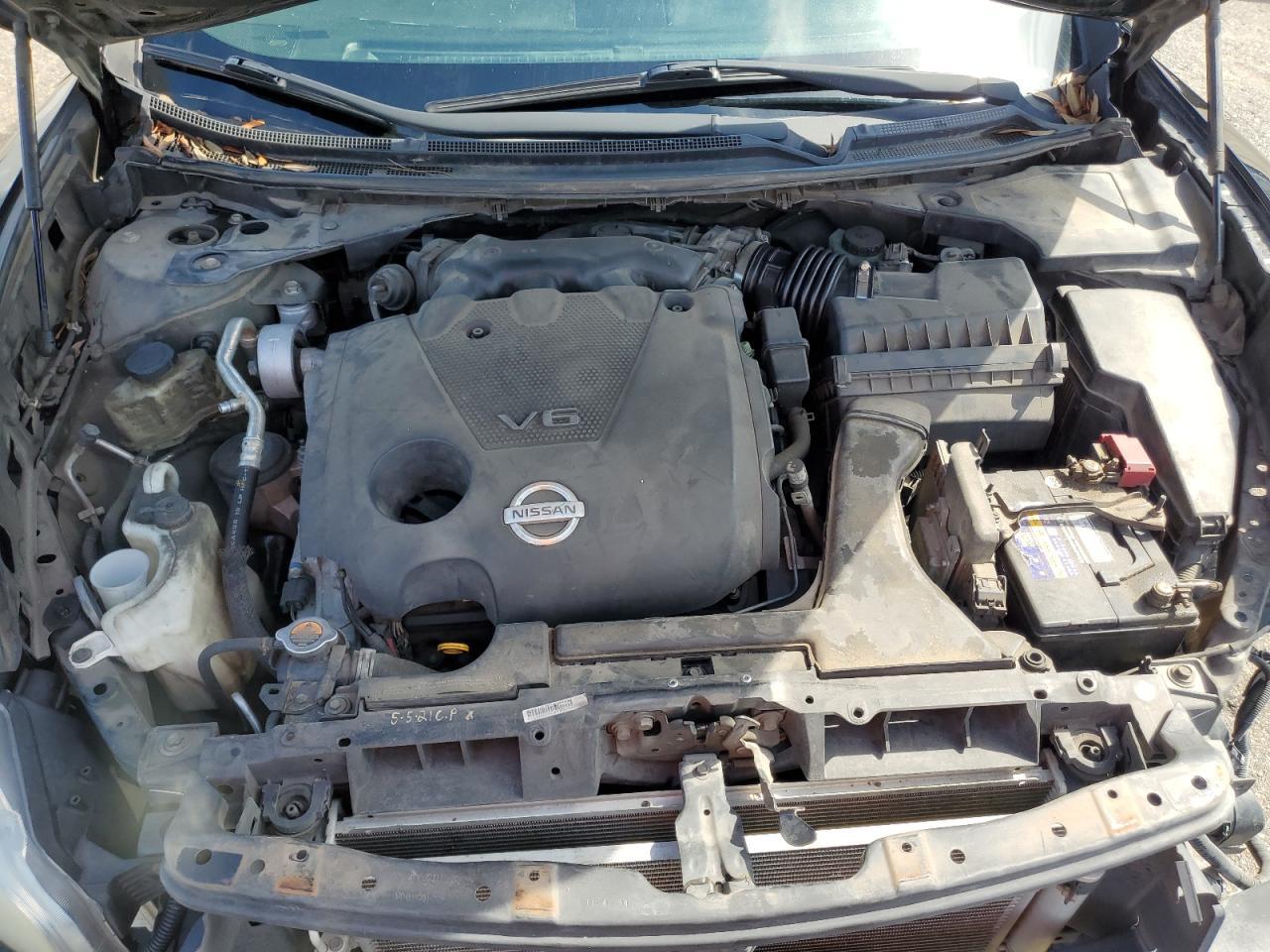2011 NISSAN Maxima
