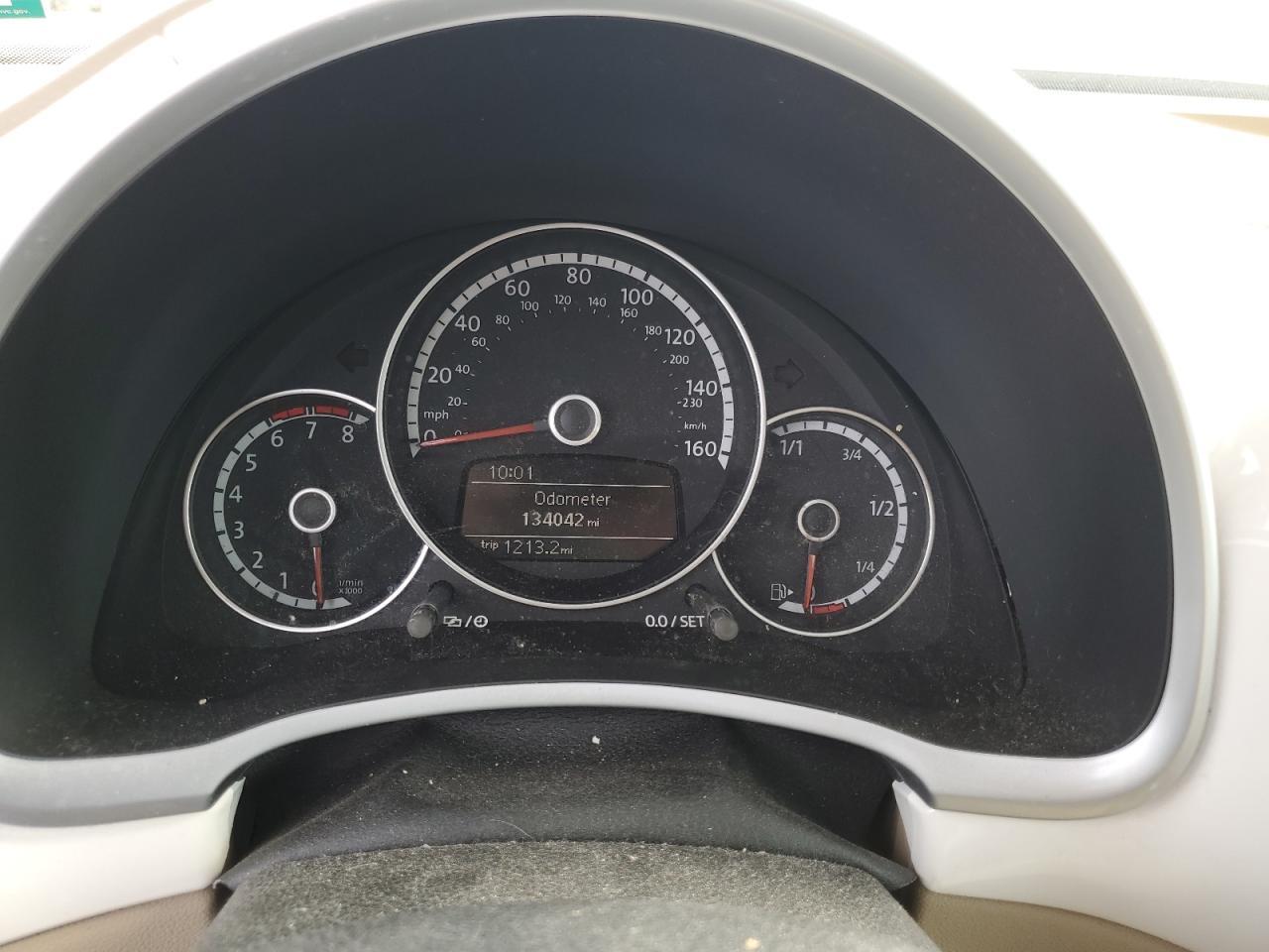 2013 VOLKSWAGEN Beetle