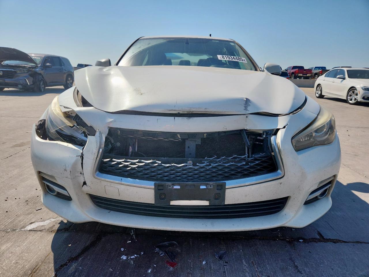 2015 INFINITI Q50