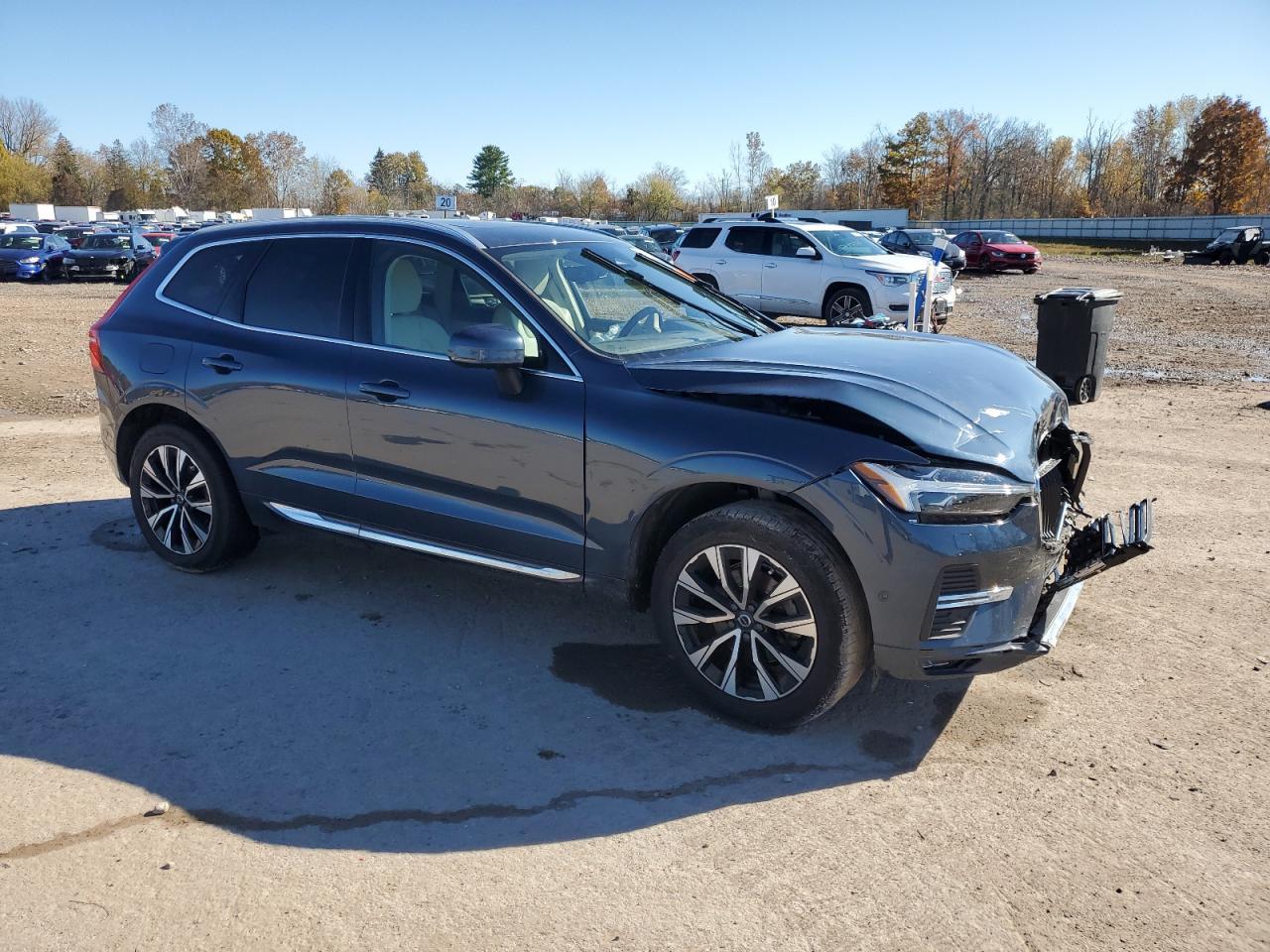 2023 VOLVO XC60