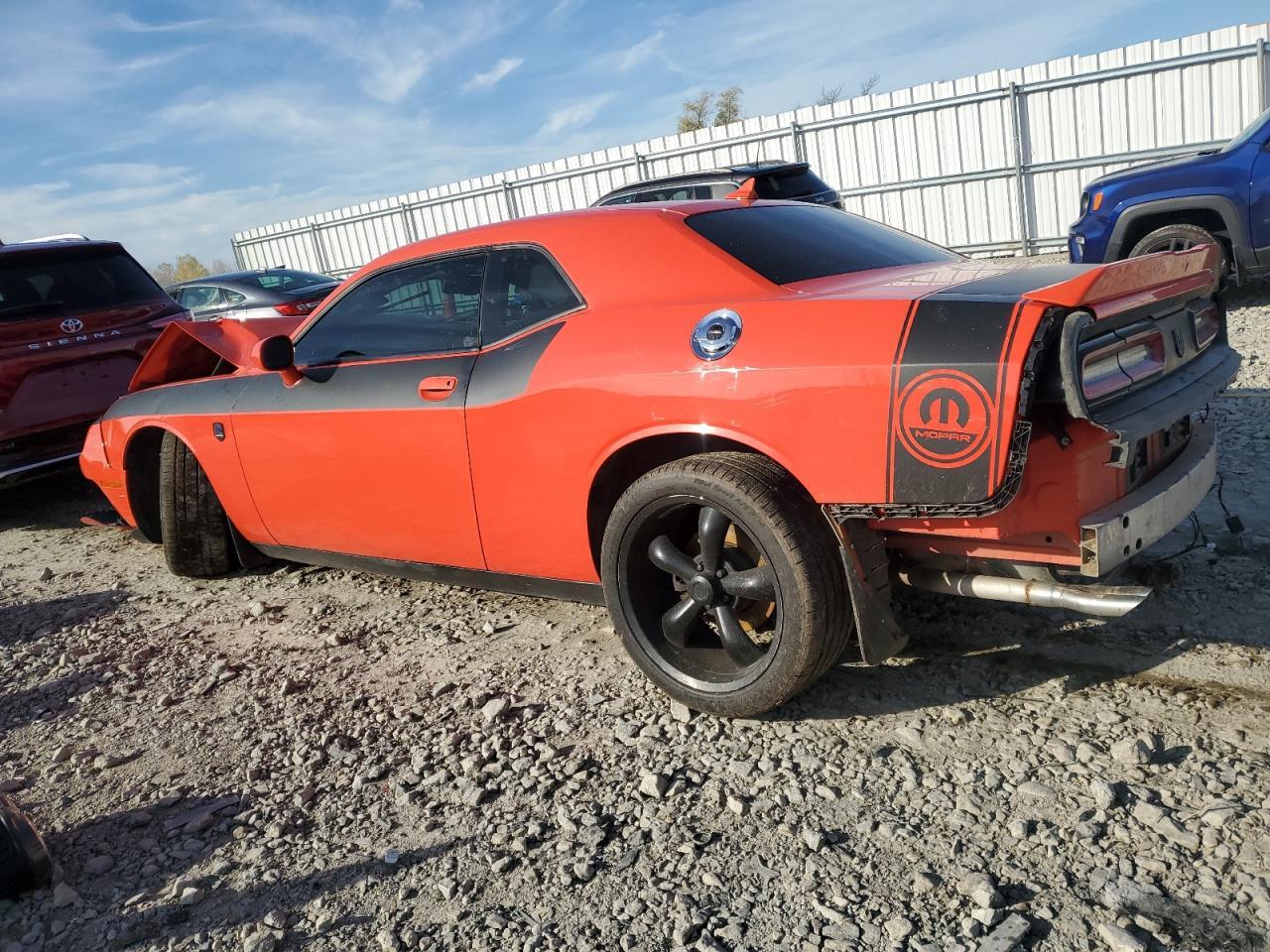 2017 DODGE Challenger