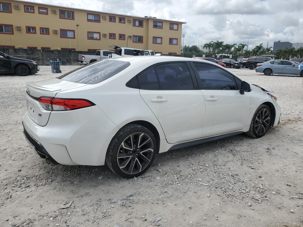2021 TOYOTA COROLLA