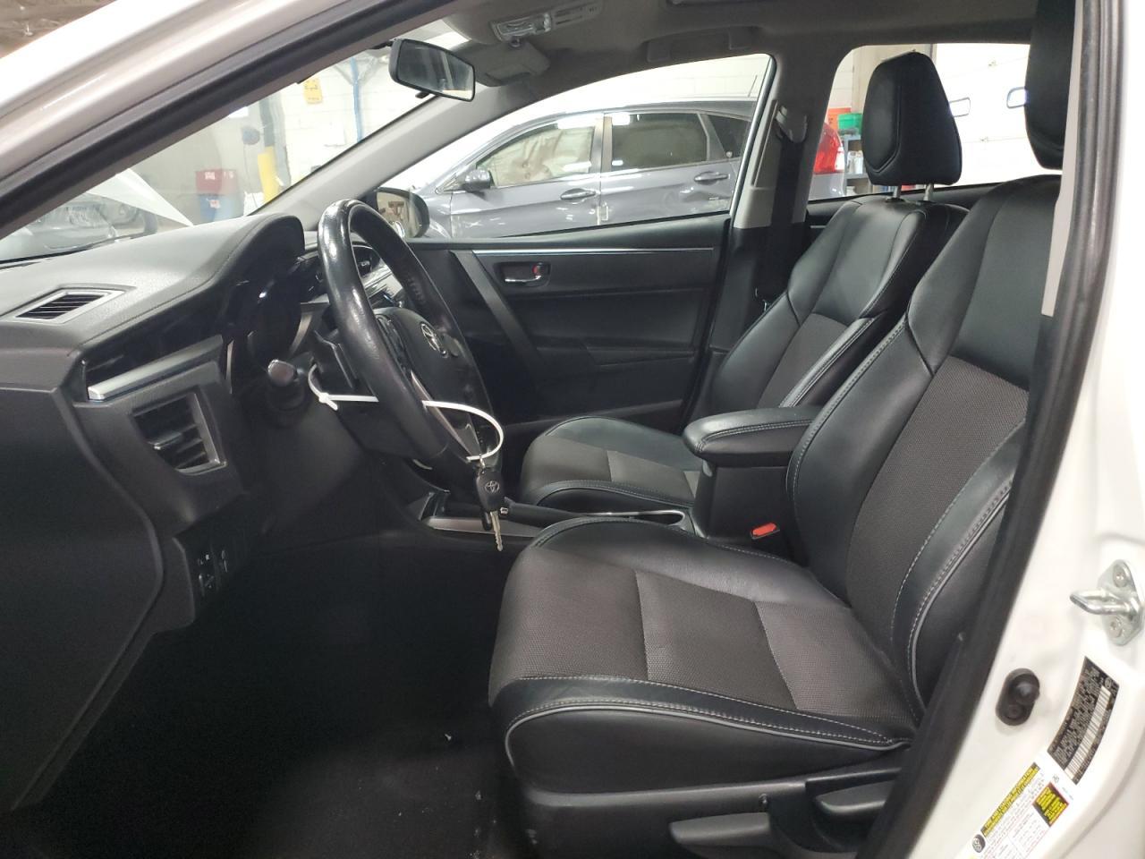 2015 TOYOTA COROLLA