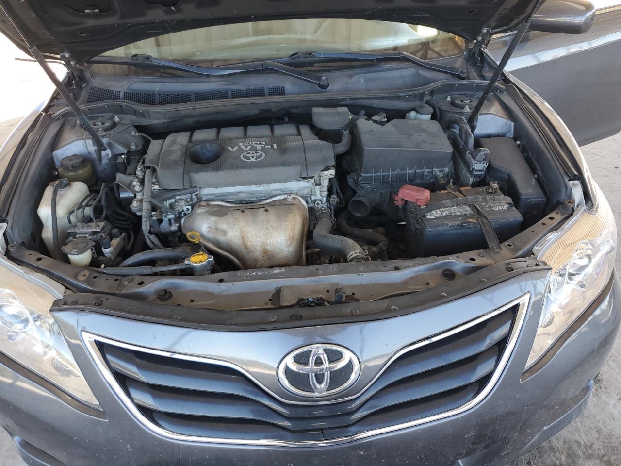 2010 TOYOTA CAMRY