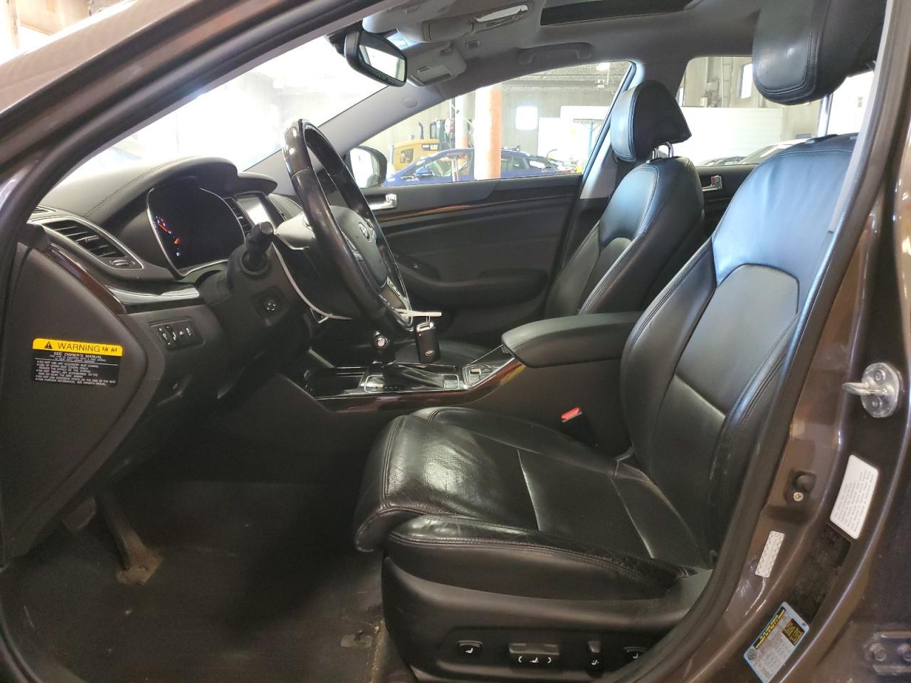 2014 KIA Cadenza