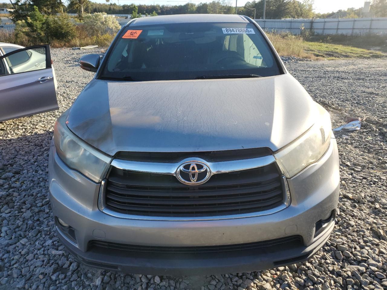 2016 TOYOTA HIGHLANDER