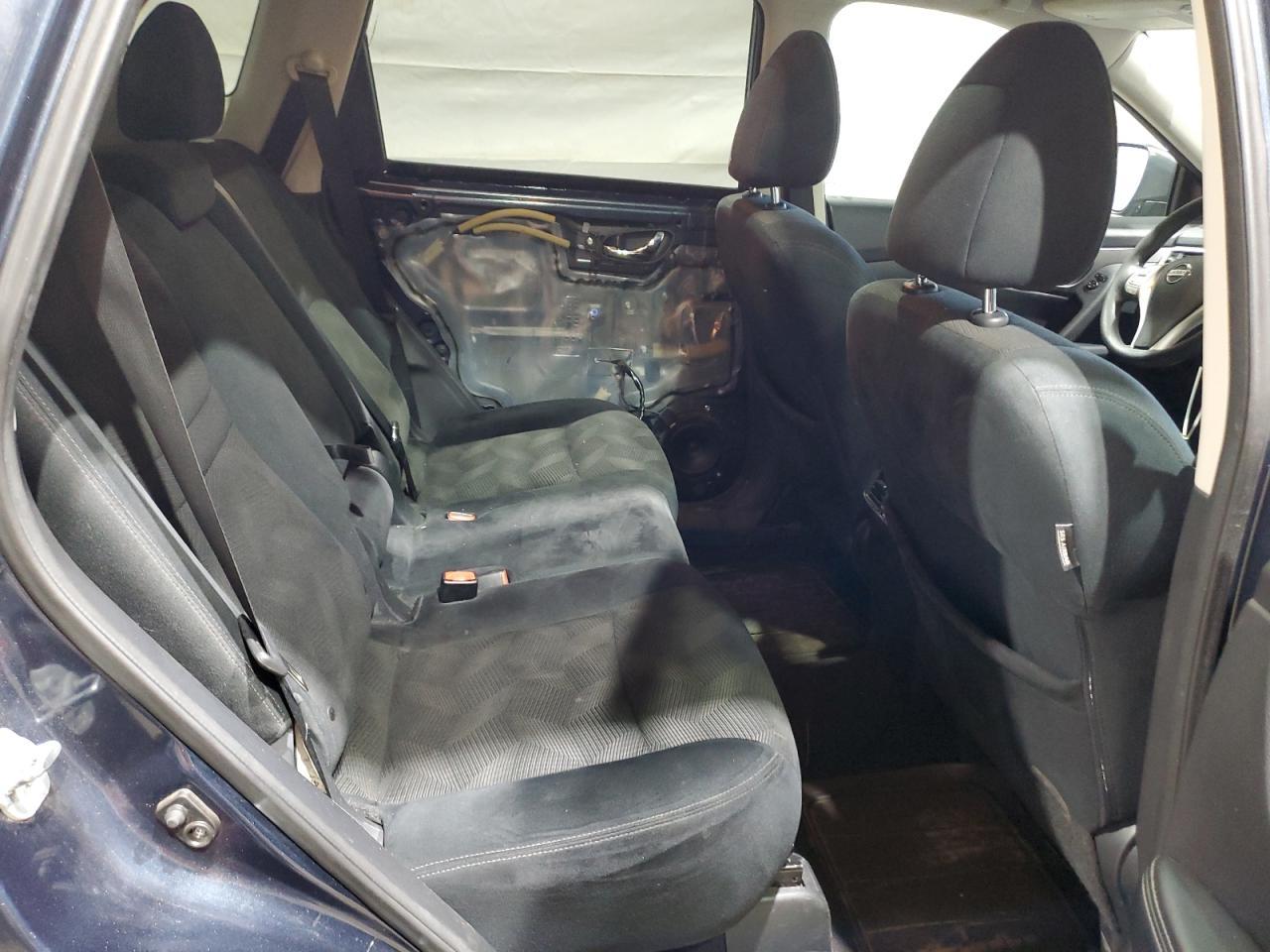 2015 NISSAN ROGUE