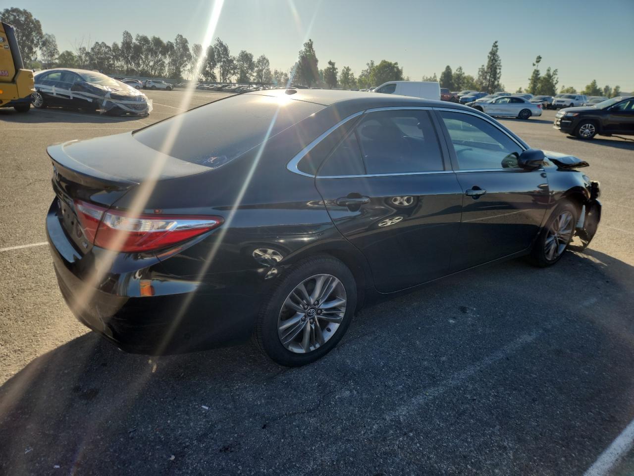 2017 TOYOTA CAMRY