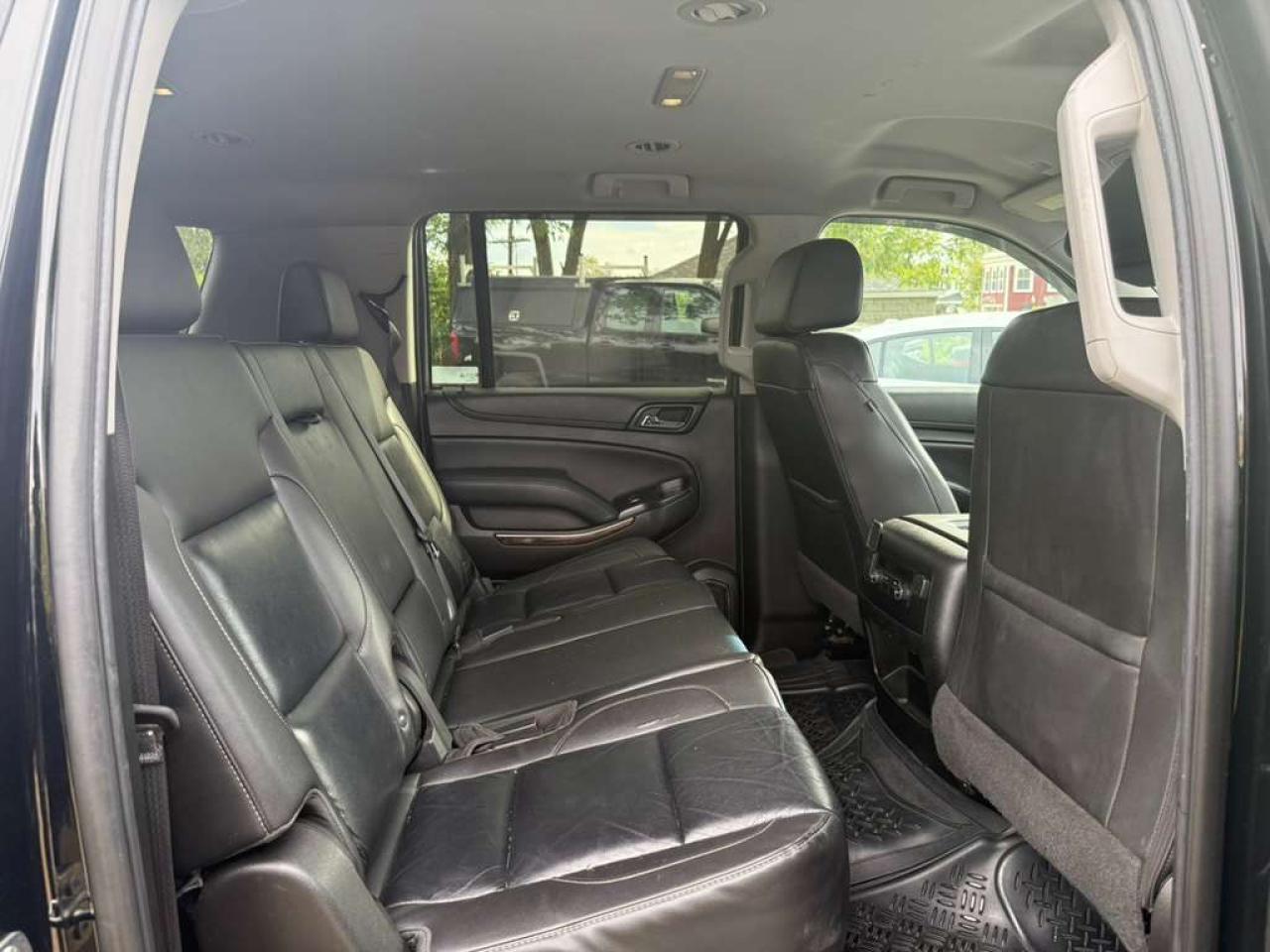 2019 CHEVROLET Suburban