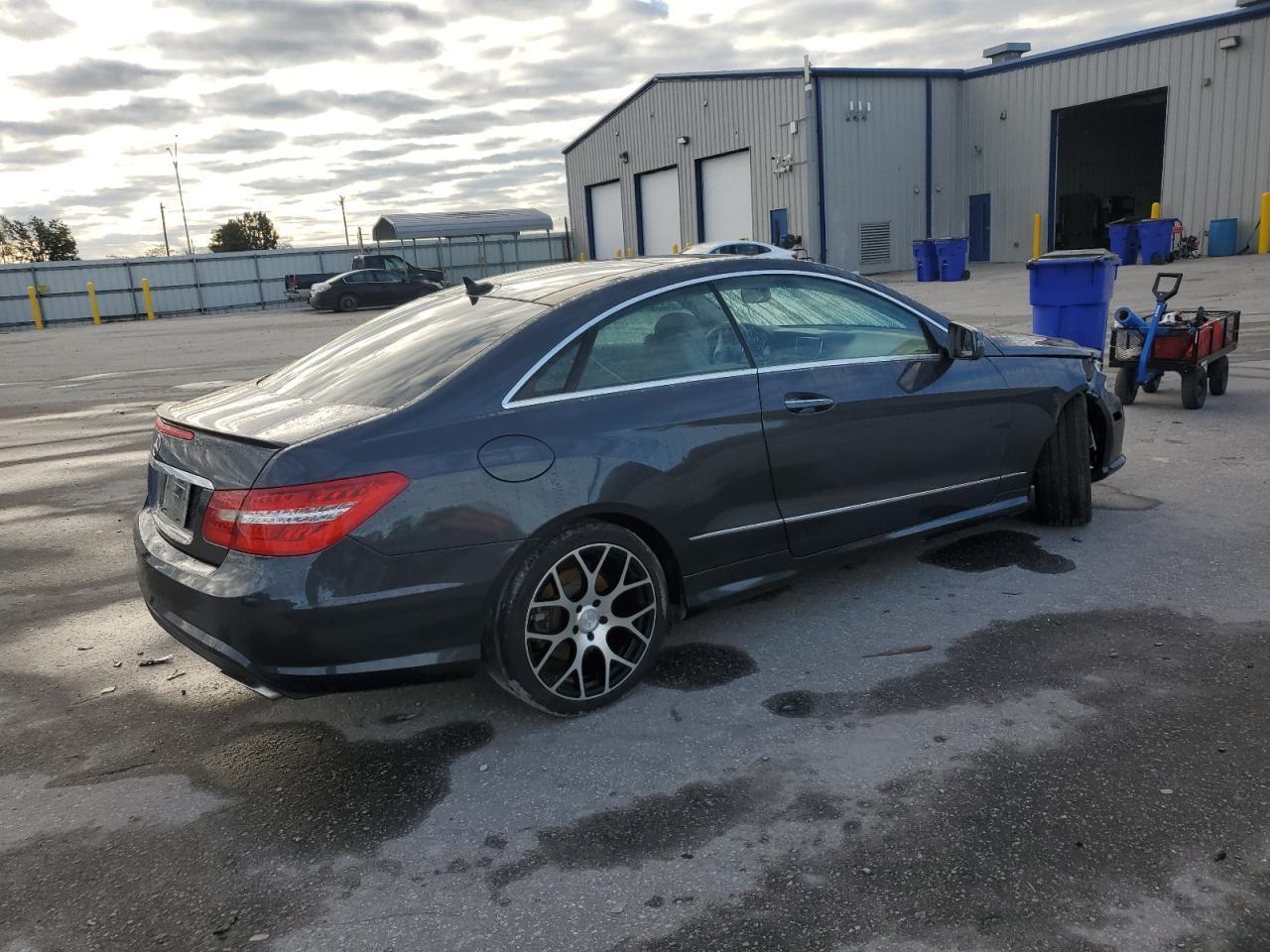 2011 MERCEDES-BENZ E-Class