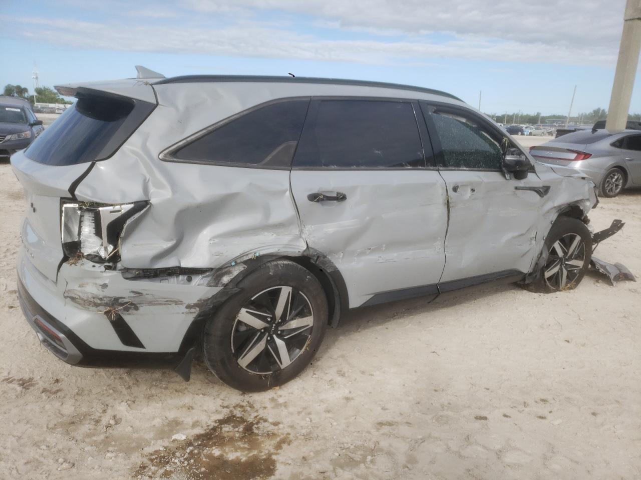 2022 KIA SORENTO