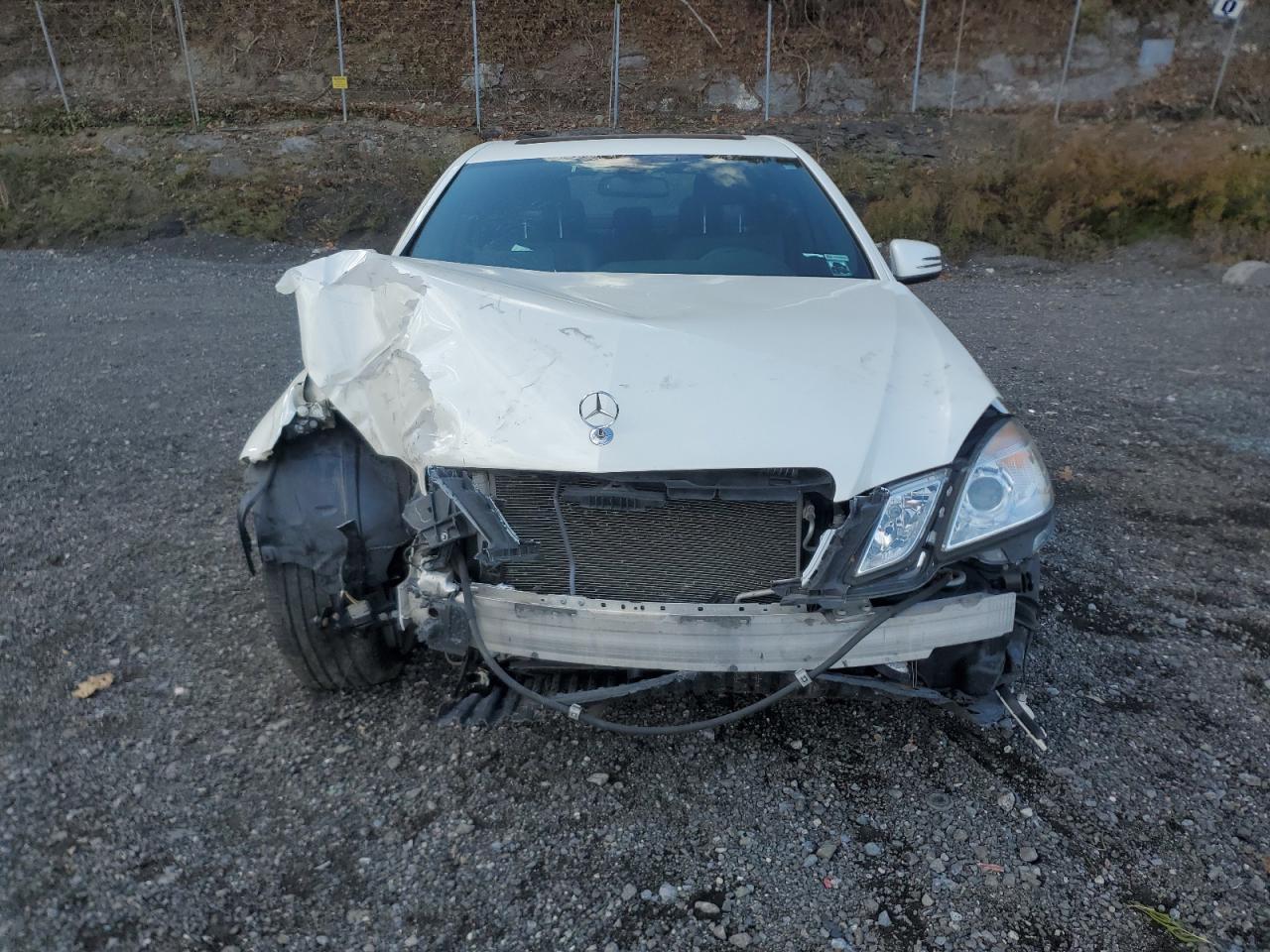 2013 MERCEDES-BENZ E-Class