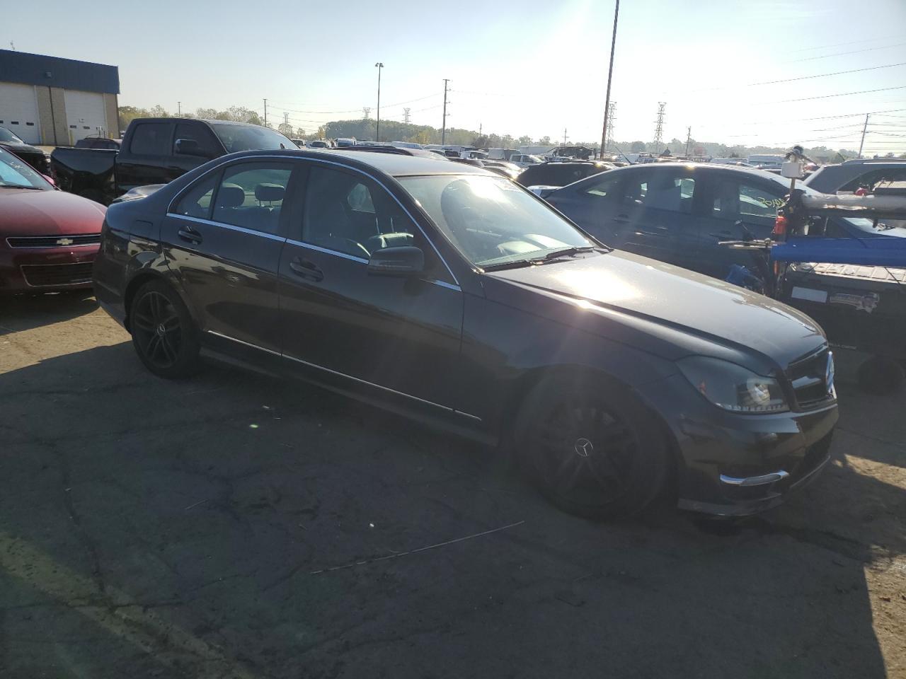 2012 MERCEDES-BENZ C-CLASS