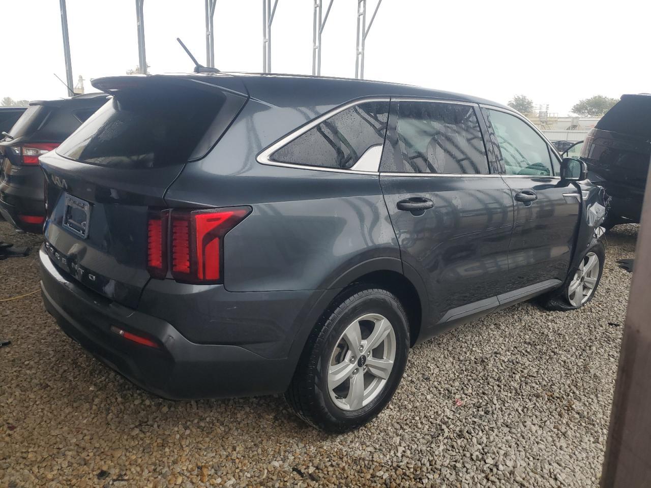 2022 KIA SORENTO