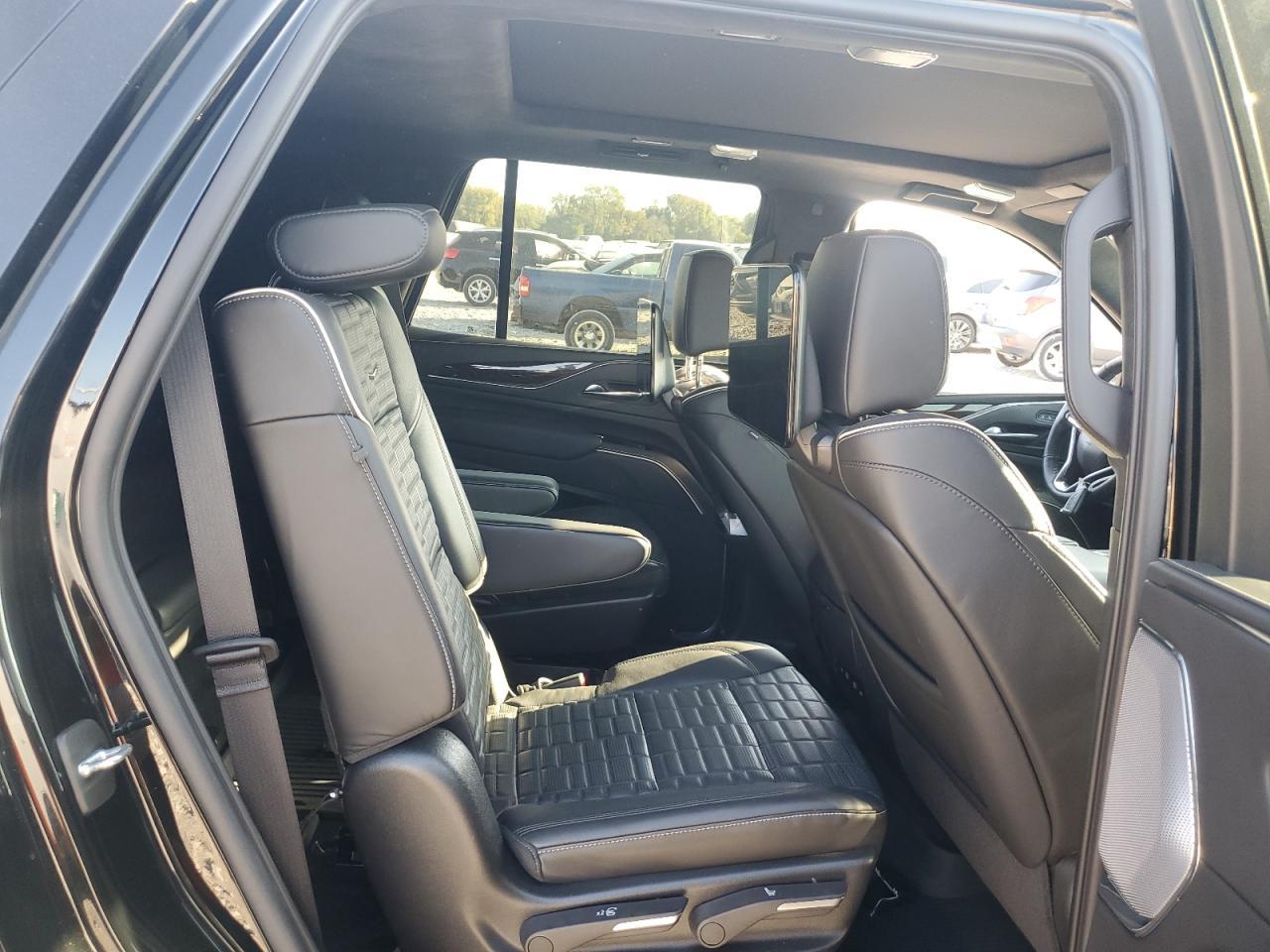 2022 CADILLAC ESCALADE