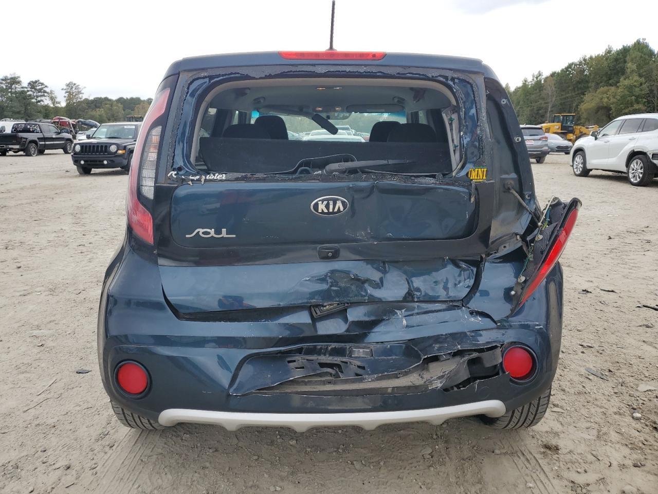 2017 KIA SOUL