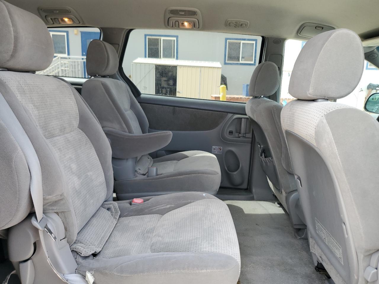 2007 TOYOTA SIENNA