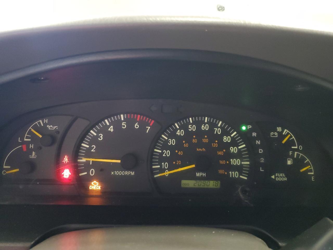 2004 TOYOTA TUNDRA