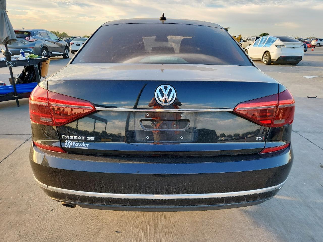 2017 VOLKSWAGEN Passat