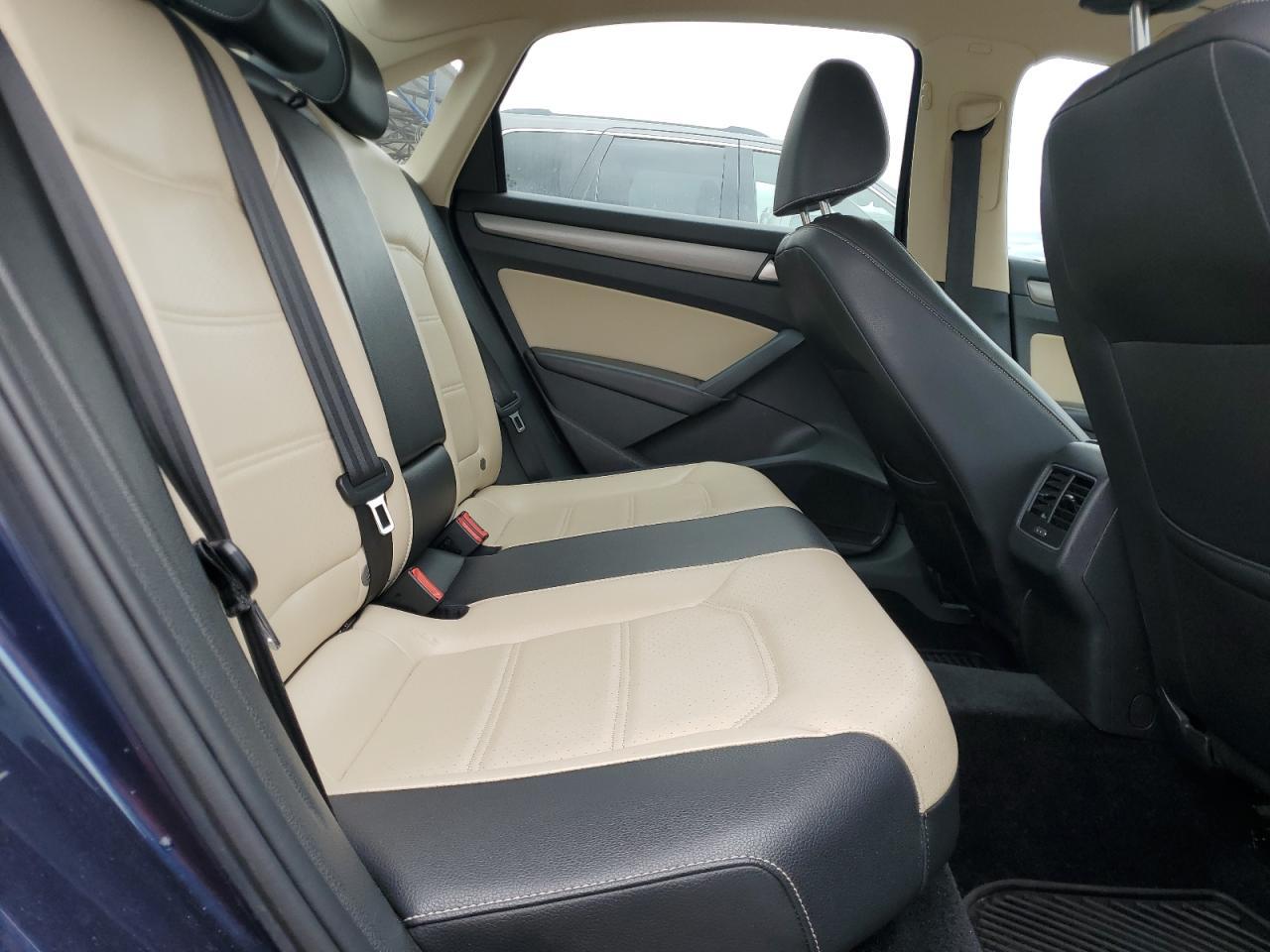 2014 VOLKSWAGEN Passat