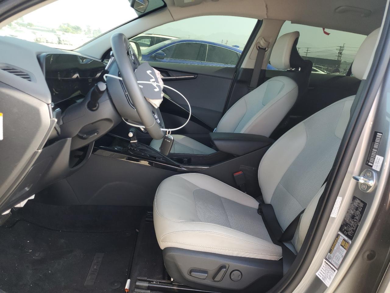 2023 KIA Niro