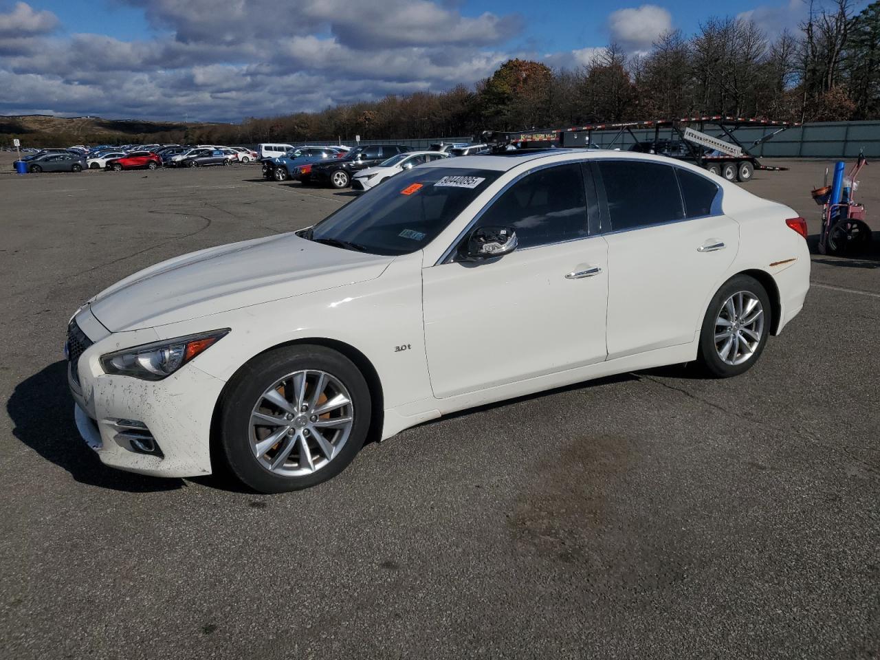 2017 INFINITI Q50