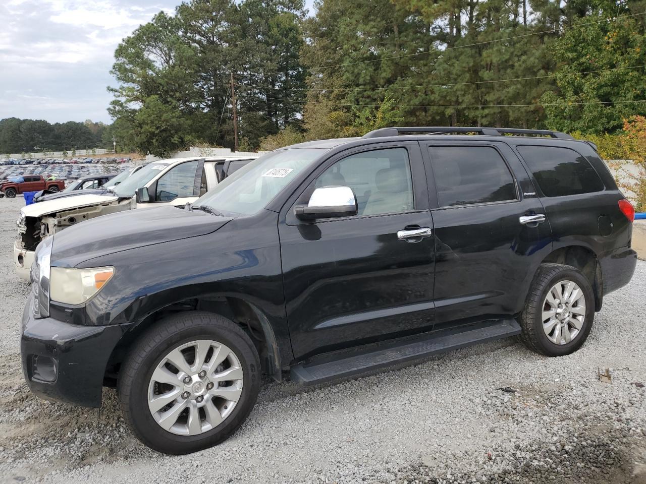2011 TOYOTA Sequoia