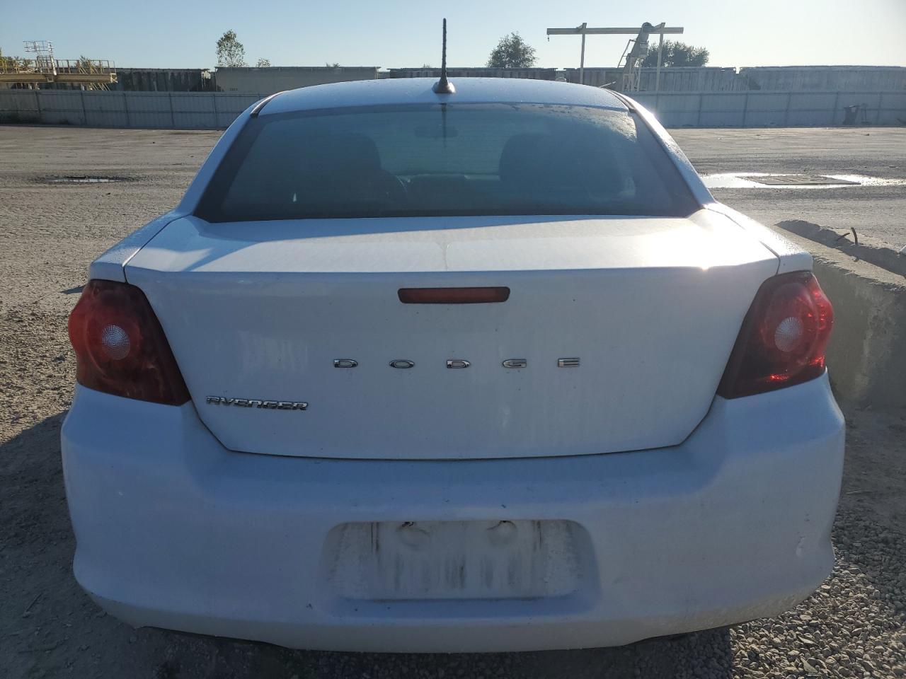2013 DODGE Avenger