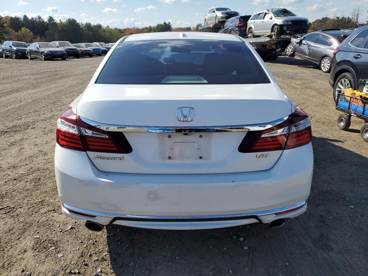 2017 HONDA ACCORD