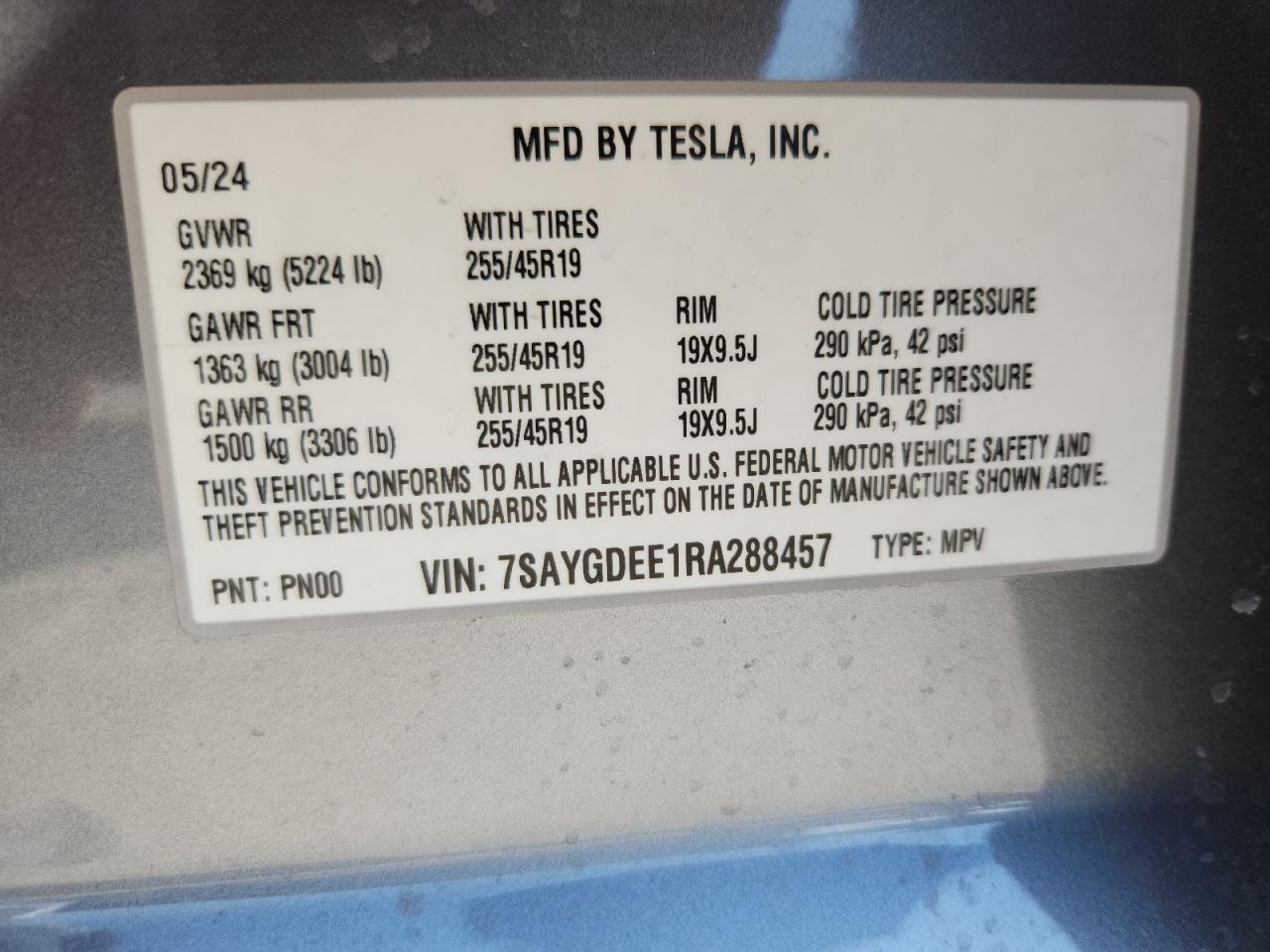 2024 TESLA MODEL Y