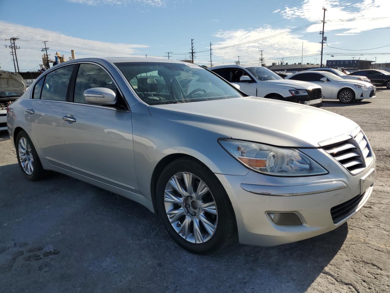 2010 HYUNDAI GENESIS