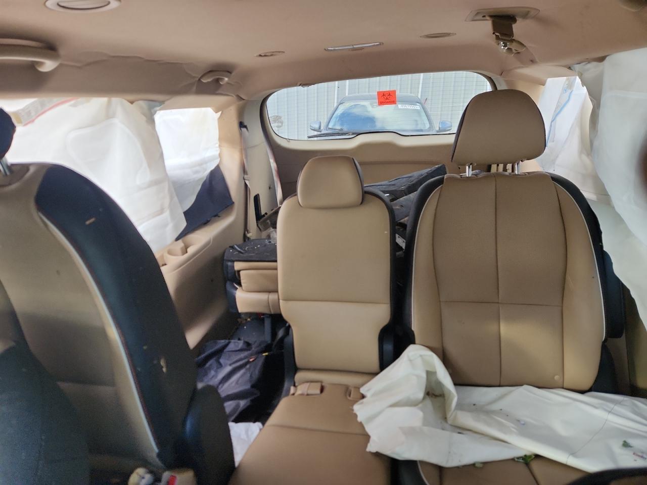 2016 KIA SEDONA