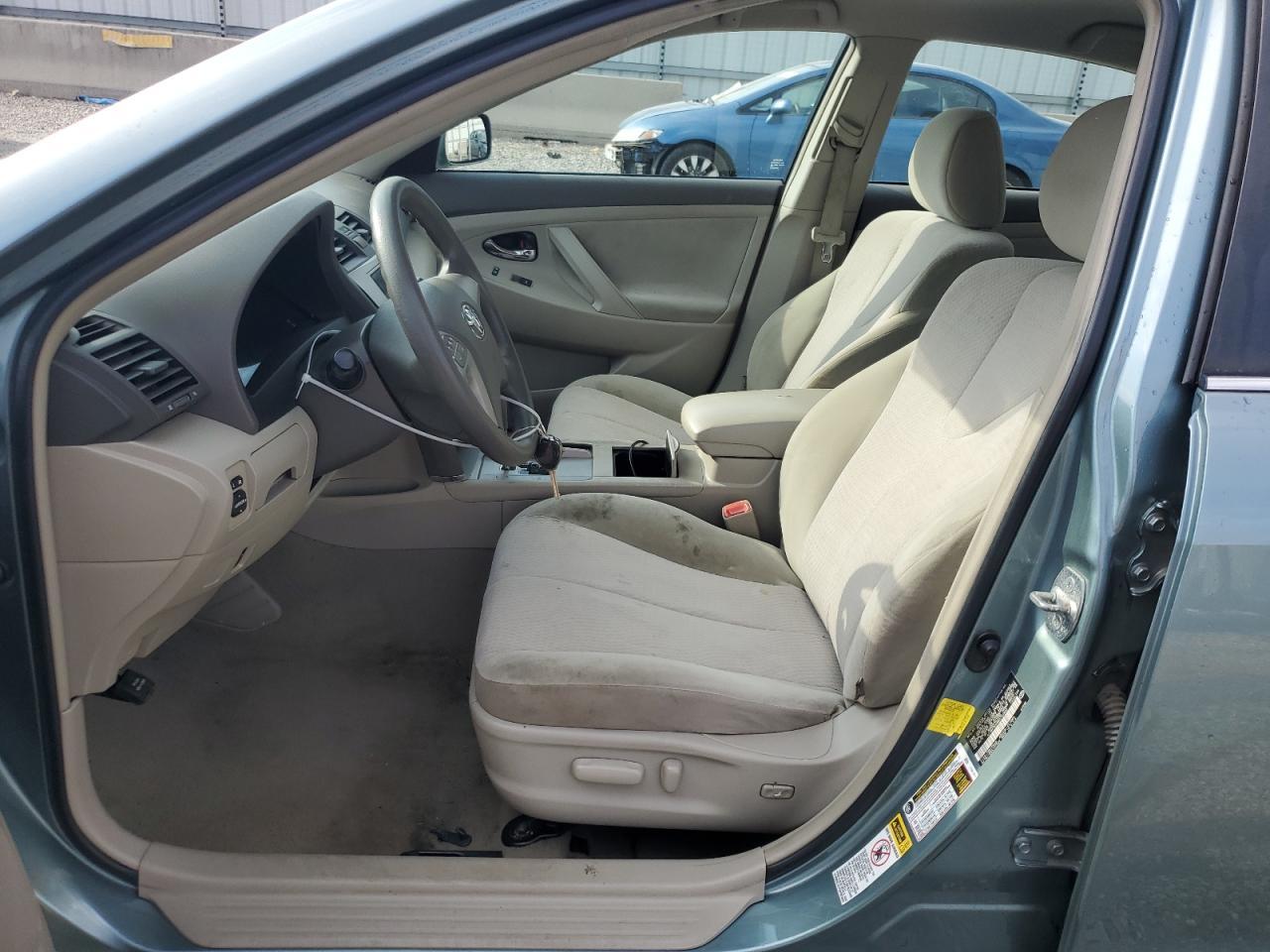2011 TOYOTA CAMRY