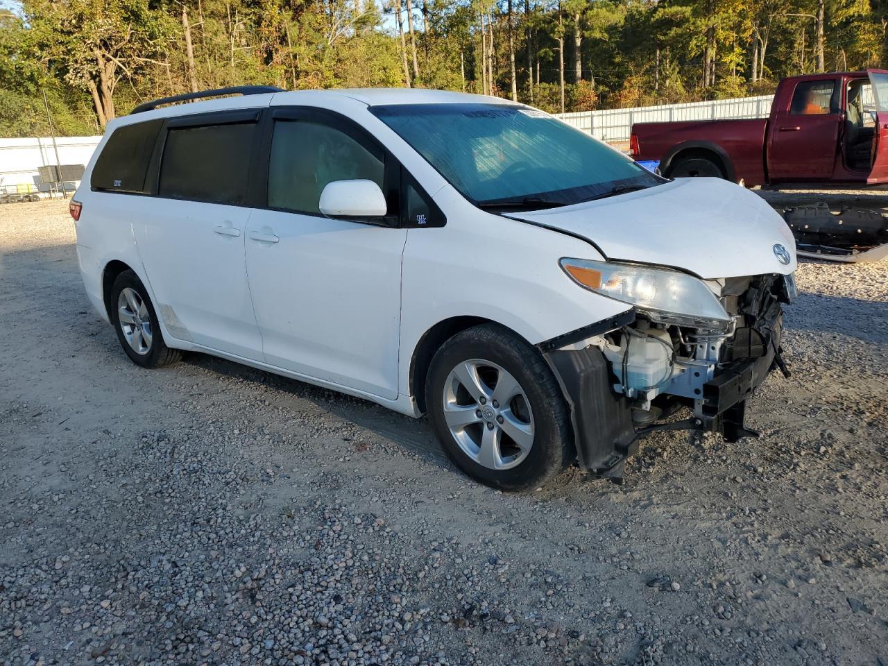 2015 TOYOTA SIENNA